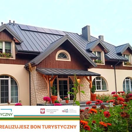 Dworek Akacja Uslugi Hotelarskie Janowiec Luaran gambar
