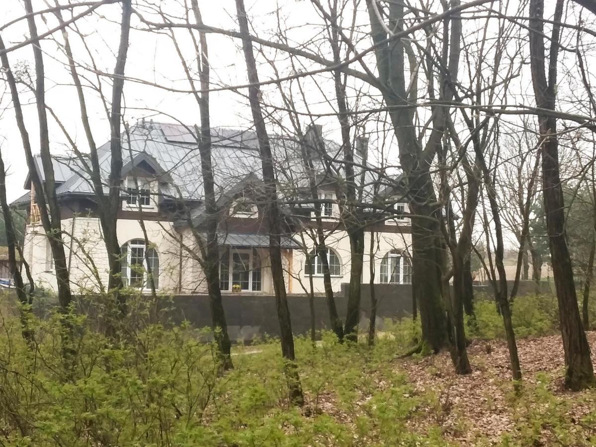 Dworek Akacja Uslugi Hotelarskie Janowiec Luaran gambar