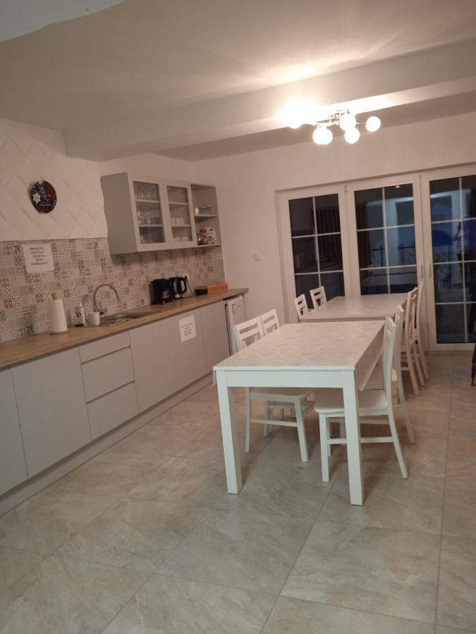 Dworek Akacja Uslugi Hotelarskie Janowiec Luaran gambar